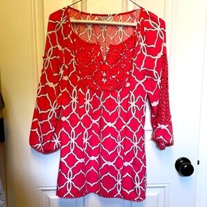 Crown and Ivy Ladies summer rayon and cotton top